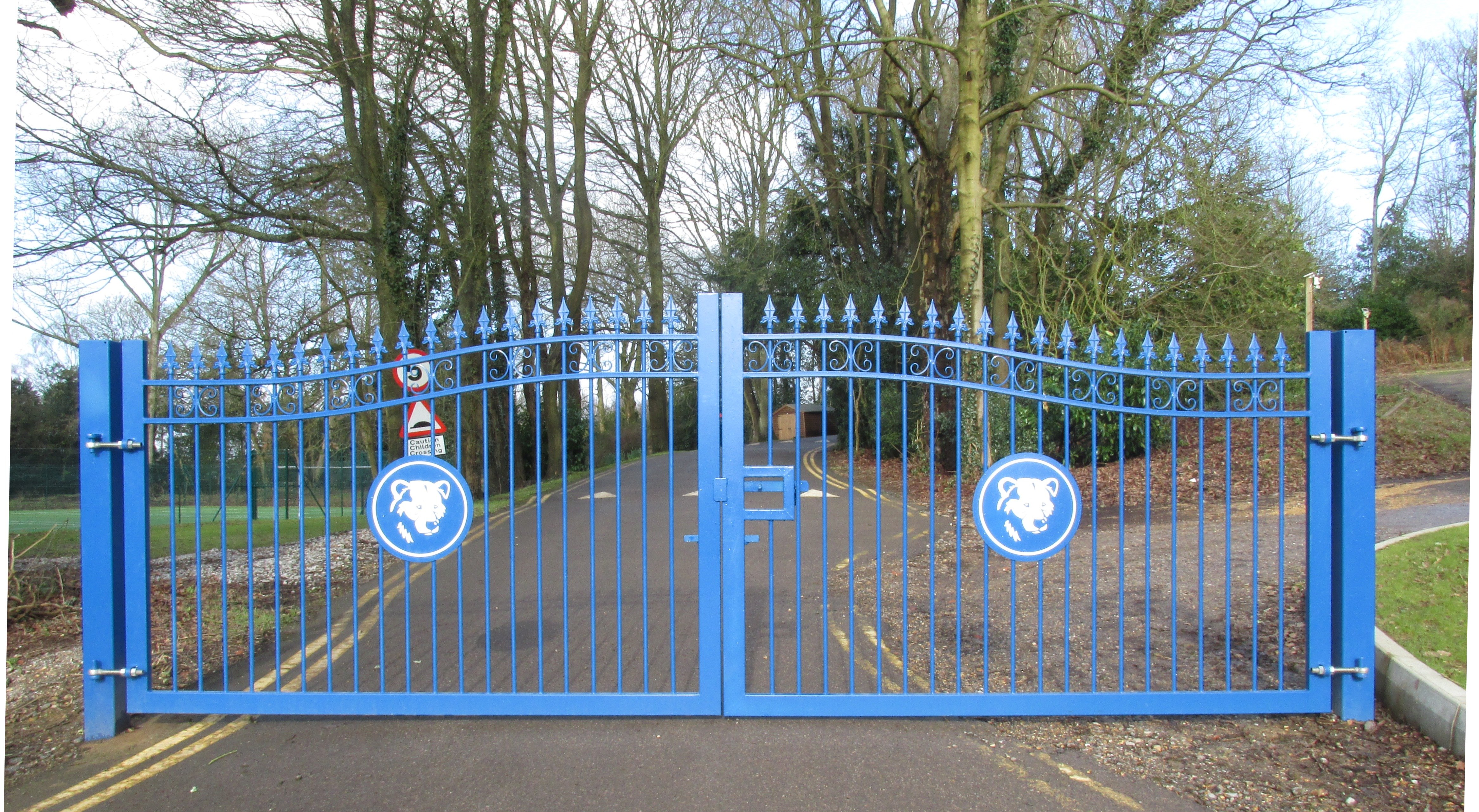 Ворота Школы Фото Telegraph